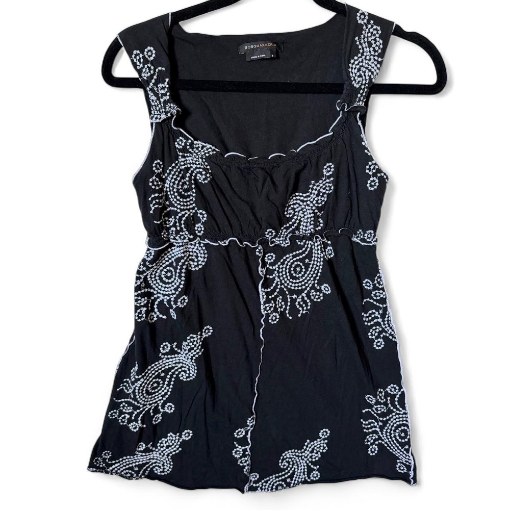 BCBG MaxAzria black & white sleeveless blouse with paisley embroidery size small